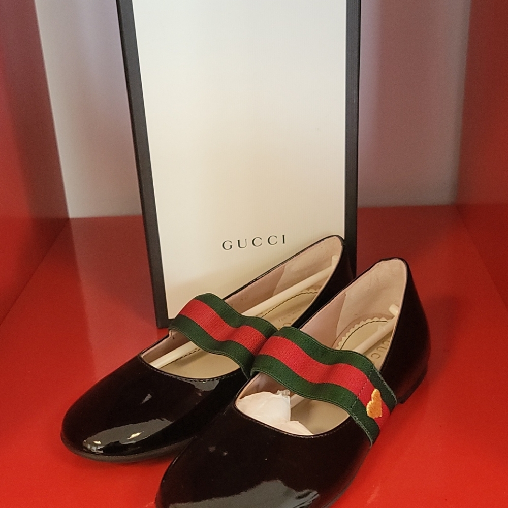 Gucci Shoes (Girls Size 30)